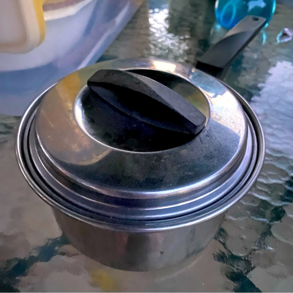 Flint Cookware Saucepan - Picture 2 of 4